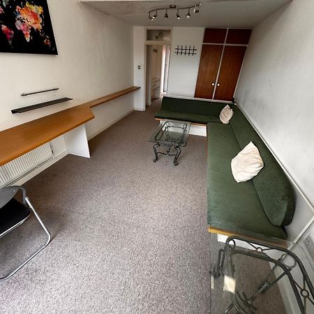 Two-Bedroom Flat Close To Uni & Shopping Center With Free Parking Coventry Esterno foto