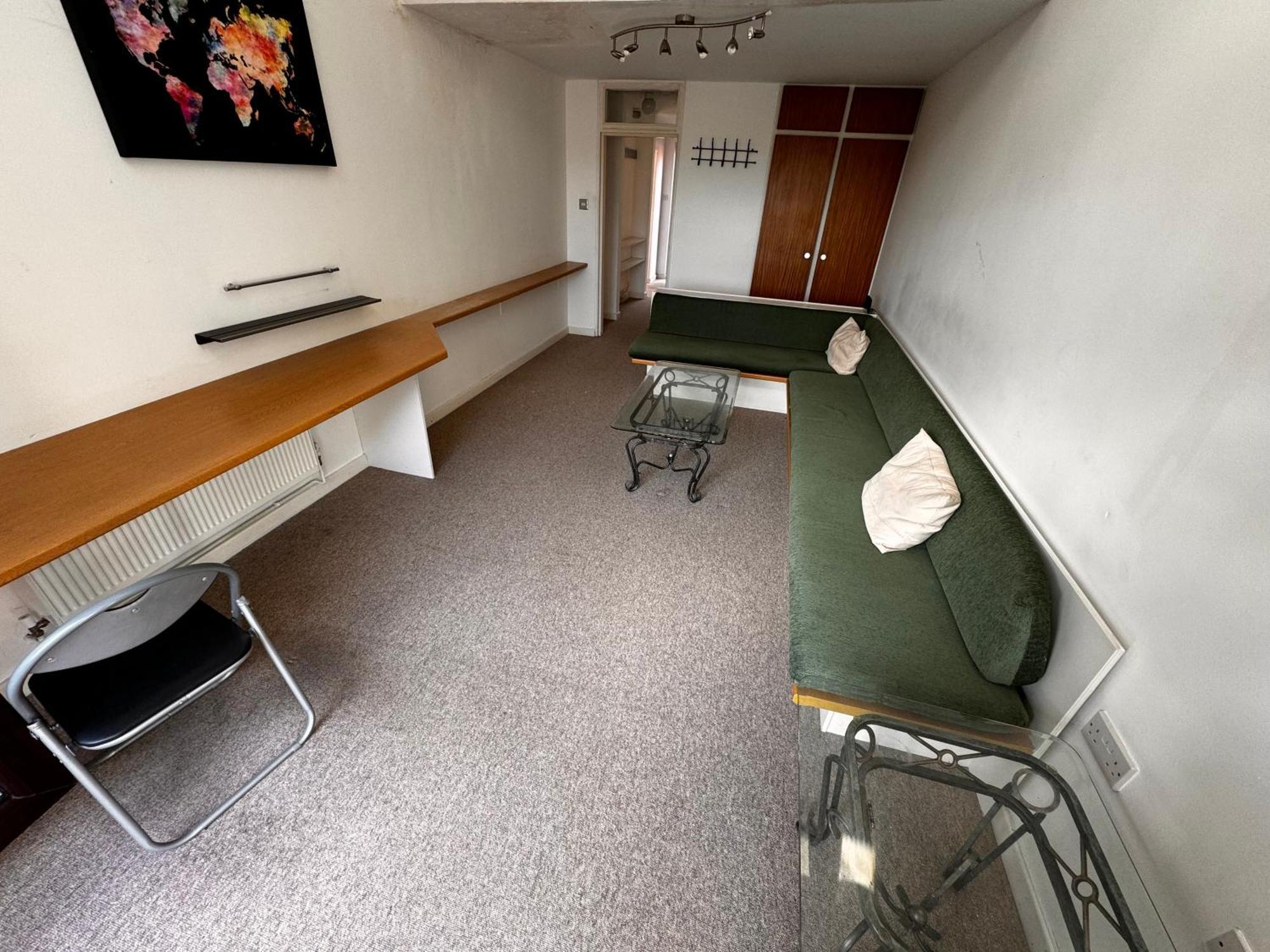 Two-Bedroom Flat Close To Uni & Shopping Center With Free Parking Coventry Esterno foto